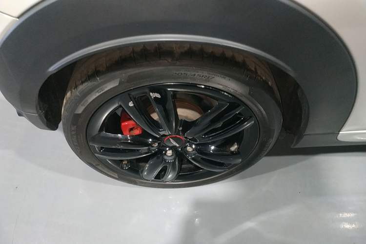 Used MINI JCW 2021 2.0T JOHN COOPER WORKS Right Rear Wheel Hub