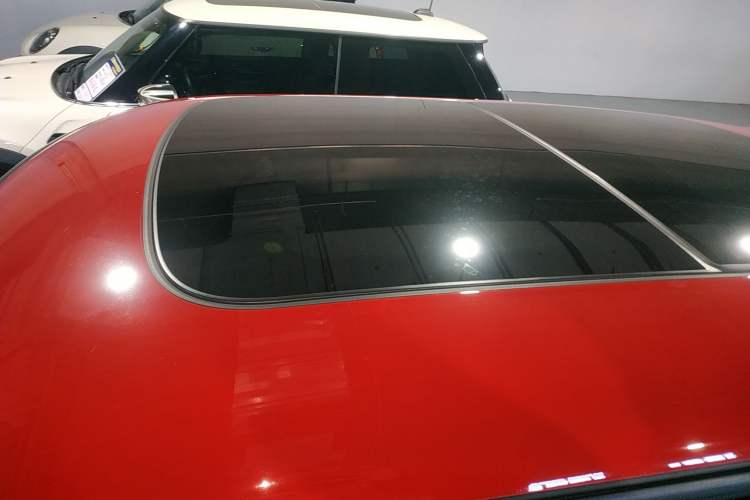 Used MINI JCW 2021 2.0T JOHN COOPER WORKS Roof