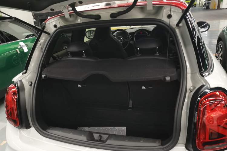 Used MINI JCW 2021 2.0T JOHN COOPER WORKS Trunk