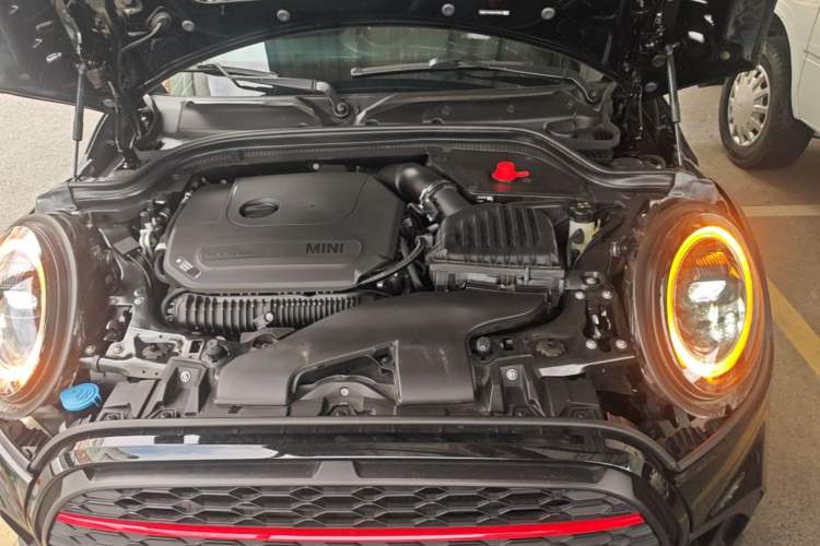 Used MINI JCW 2022 2.0T JOHN COOPER WORKS ALL-IN Engine Bay