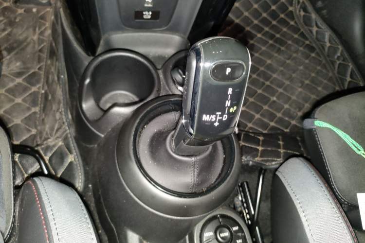 Used MINI JCW 2022 Refresh 2.0T JOHN COOPER WORKS ALL-IN Gear Lever