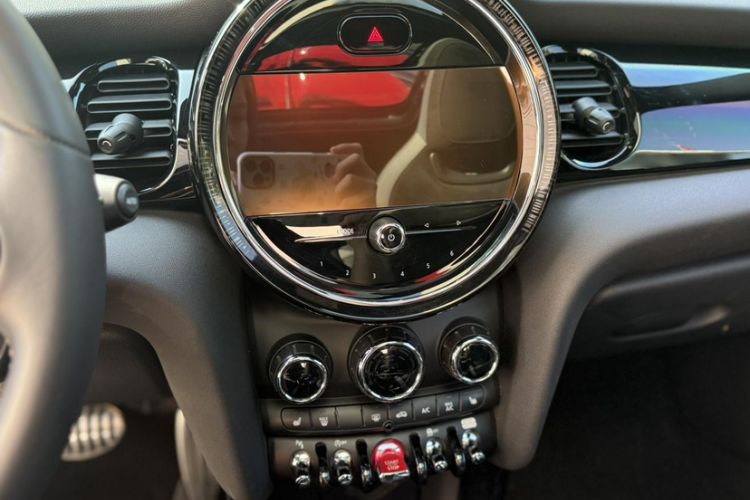 Used MINI JCW 2022 2.0T JOHN COOPER WORKS ALL-IN Interior 4
