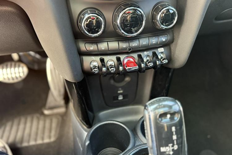Used MINI JCW 2022 2.0T JOHN COOPER WORKS ALL-IN Interior 5