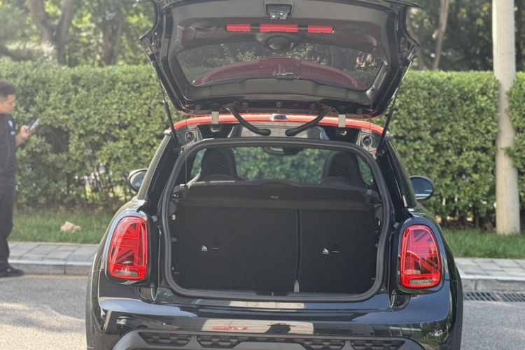 Used MINI JCW 2022 2.0T JOHN COOPER WORKS ALL-IN Interior 7