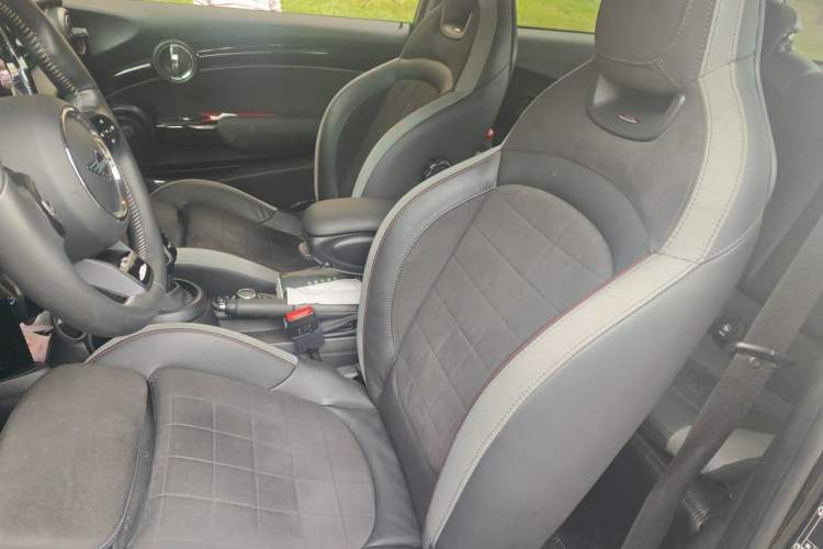 Used MINI JCW 2022 2.0T JOHN COOPER WORKS ALL-IN Left Front Seat