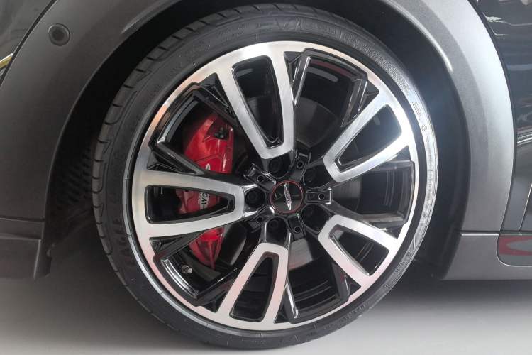 Used MINI JCW 2022 Refresh 2.0T JOHN COOPER WORKS ALL-IN Left Front Wheel Hub