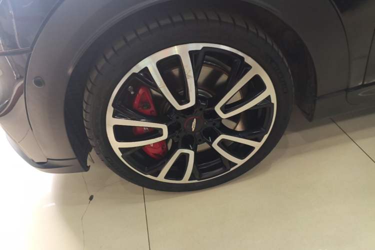 Used MINI JCW 2022 2.0T JOHN COOPER WORKS ALL-IN Left Front Wheel Hub