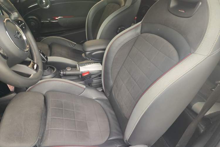 Used MINI JCW 2022 2.0T JOHN COOPER WORKS ALL-IN Left Rear Seat