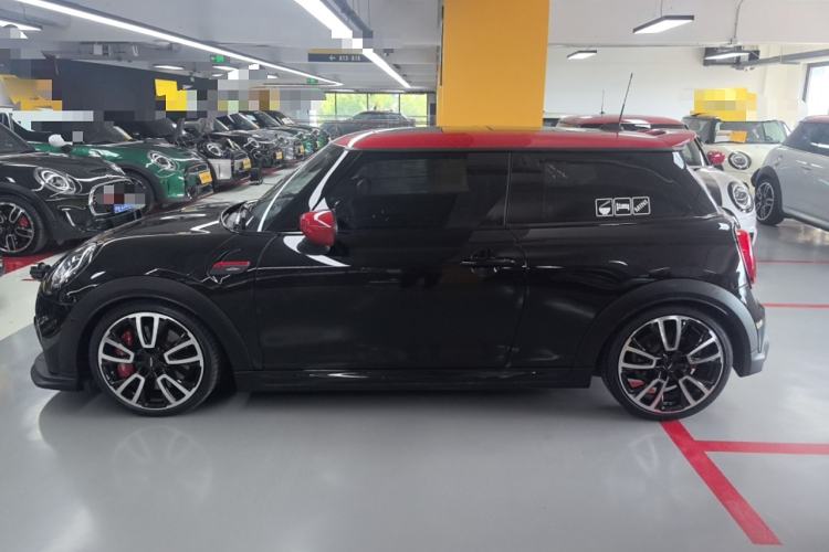 Used MINI JCW 2022 Refresh 2.0T JOHN COOPER WORKS ALL-IN Left Side