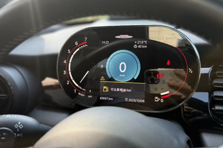 Used MINI JCW 2022 2.0T JOHN COOPER WORKS ALL-IN Odometer Close Up