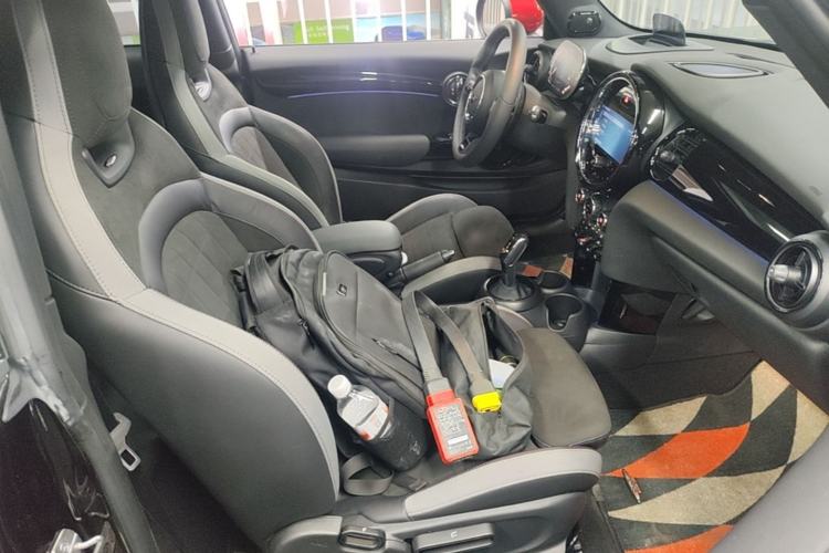 Used MINI JCW 2022 2.0T JOHN COOPER WORKS ALL-IN Right Front Seat