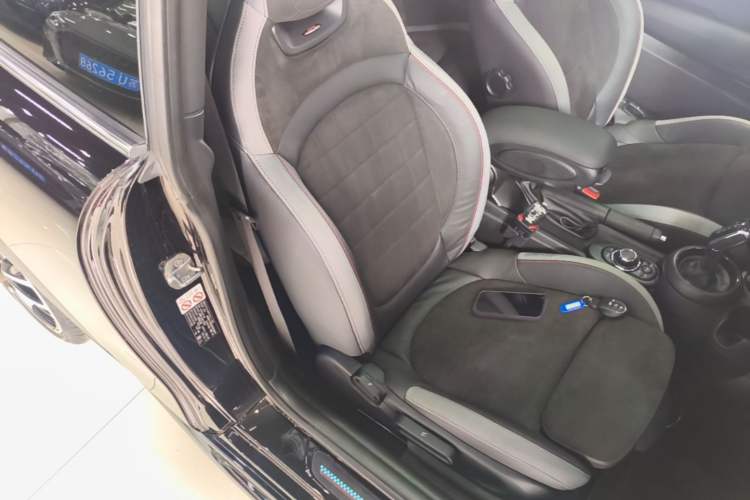 Used MINI JCW 2022 2.0T JOHN COOPER WORKS ALL-IN Right Front Seat