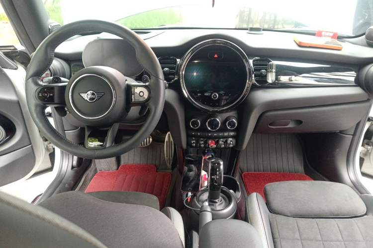 Used MINI JCW 2022 2.0T JOHN COOPER WORKS ALL-IN Center Console