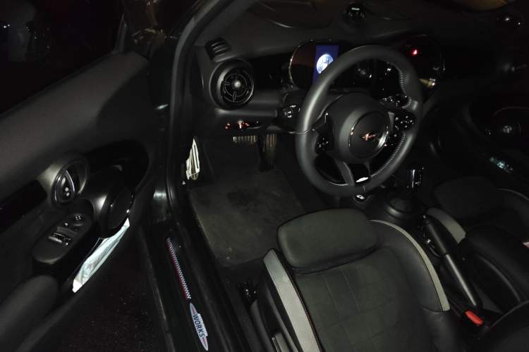 Used MINI JCW 2022 Refresh 2.0T JOHN COOPER WORKS ALL-IN Driver Seat