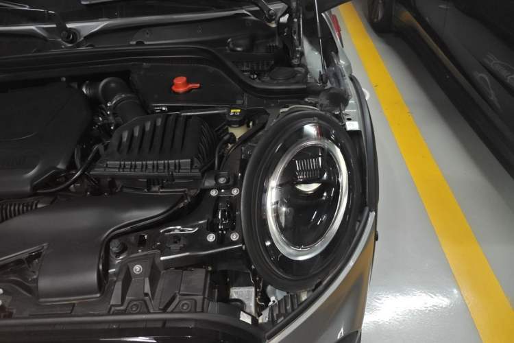 Used MINI JCW 2022 2.0T JOHN COOPER WORKS ALL-IN Engine Bay Left