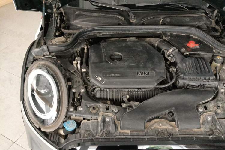 Used MINI JCW 2022 Refresh 2.0T JOHN COOPER WORKS ALL-IN Engine Bay Right