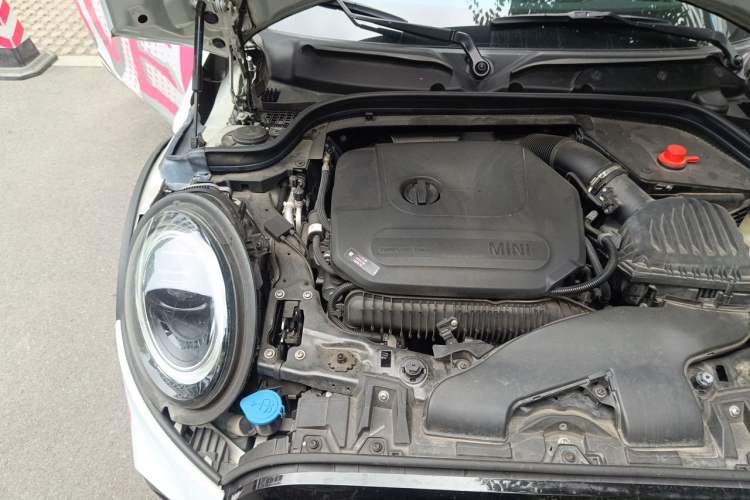 Used MINI JCW 2022 2.0T JOHN COOPER WORKS ALL-IN Engine Bay Right
