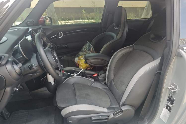 Used MINI JCW 2022 Refresh 2.0T JOHN COOPER WORKS ALL-IN Left Front Seat