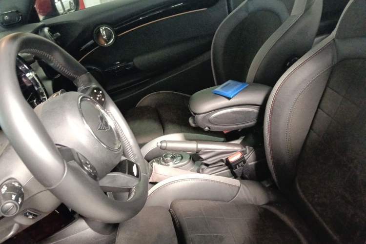 Used MINI JCW 2022 2.0T JOHN COOPER WORKS ALL-IN Left Front Seat