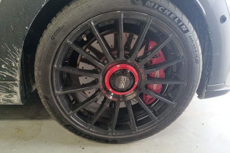 Used MINI JCW 2022 2.0T JOHN COOPER WORKS ALL-IN Right Front Wheel Hub