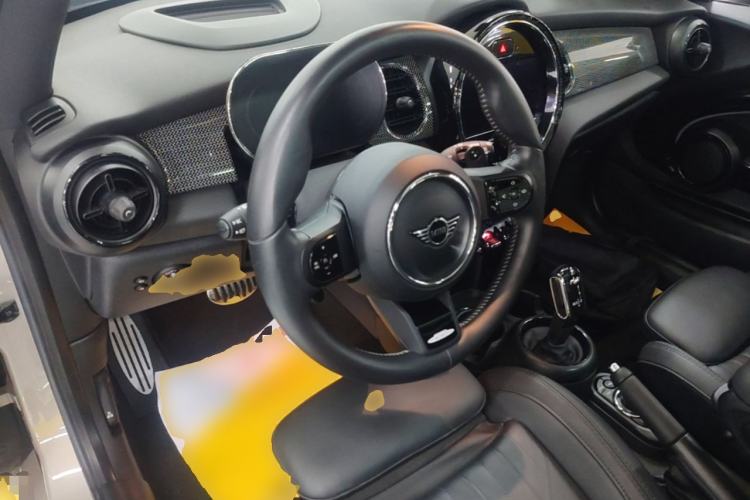 Used MINI JCW 2022 Refresh 2.0T JOHN COOPER WORKS ALL-IN Center Console