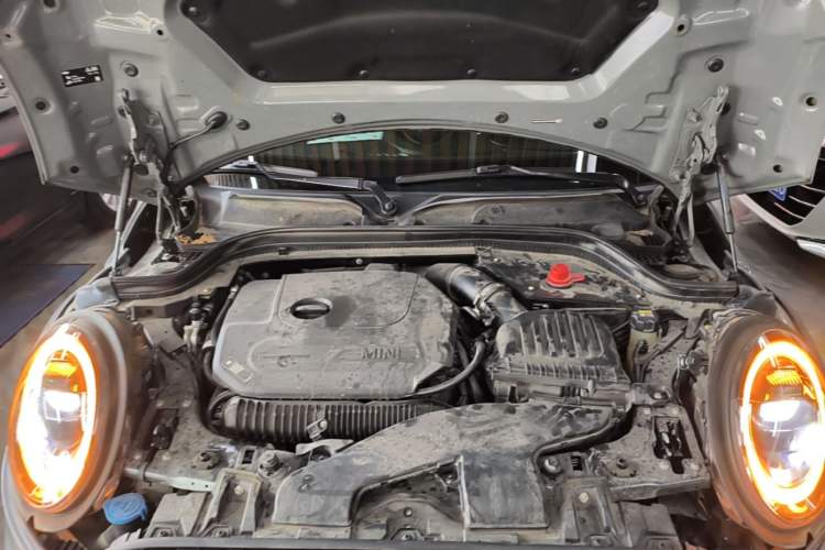 Used MINI JCW 2022 Refresh 2.0T JOHN COOPER WORKS ALL-IN Engine Bay