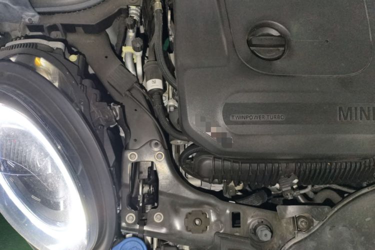 Used MINI JCW 2022 2.0T JOHN COOPER WORKS ALL-IN Engine Bay Right