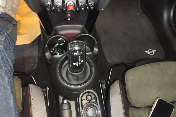Used MINI JCW 2022 2.0T JOHN COOPER WORKS ALL-IN Gear Lever