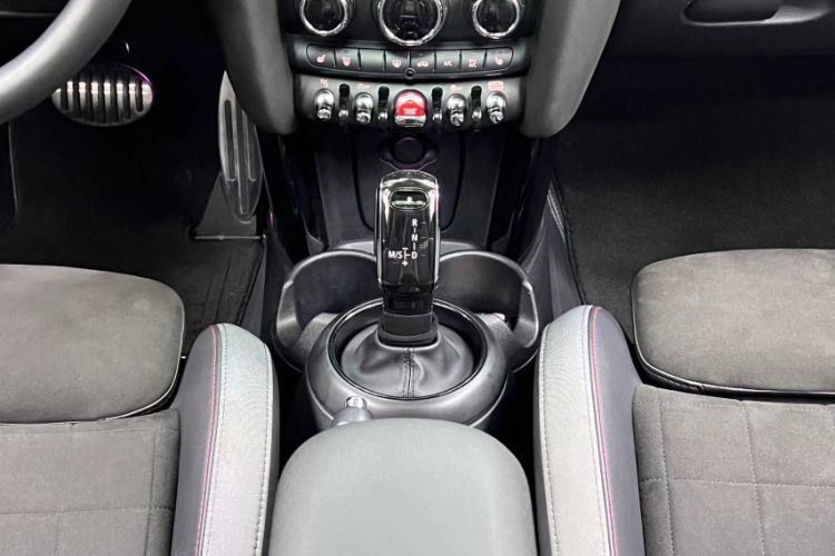 Used MINI JCW 2022 2.0T JOHN COOPER WORKS ALL-IN Interior 5