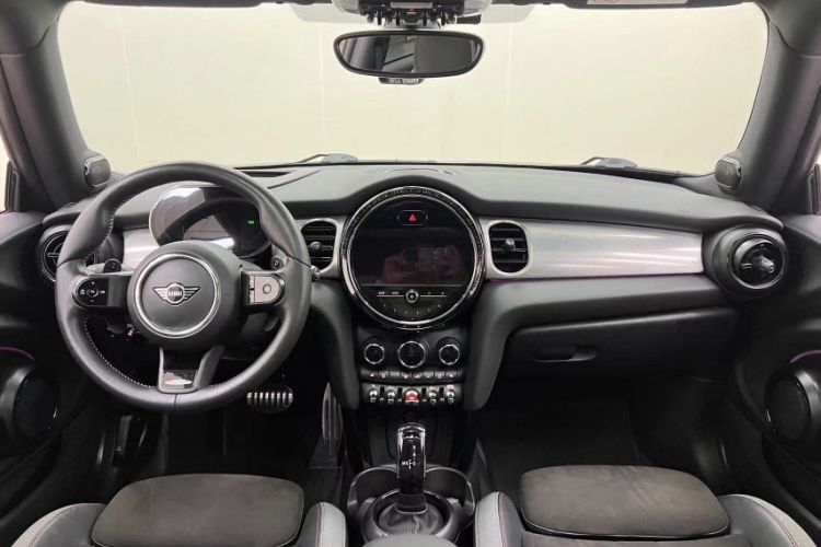 Used MINI JCW 2022 2.0T JOHN COOPER WORKS ALL-IN Interior 6
