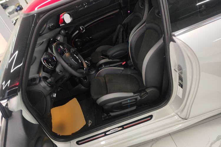 Used MINI JCW 2022 2.0T JOHN COOPER WORKS ALL-IN Left Front Seat