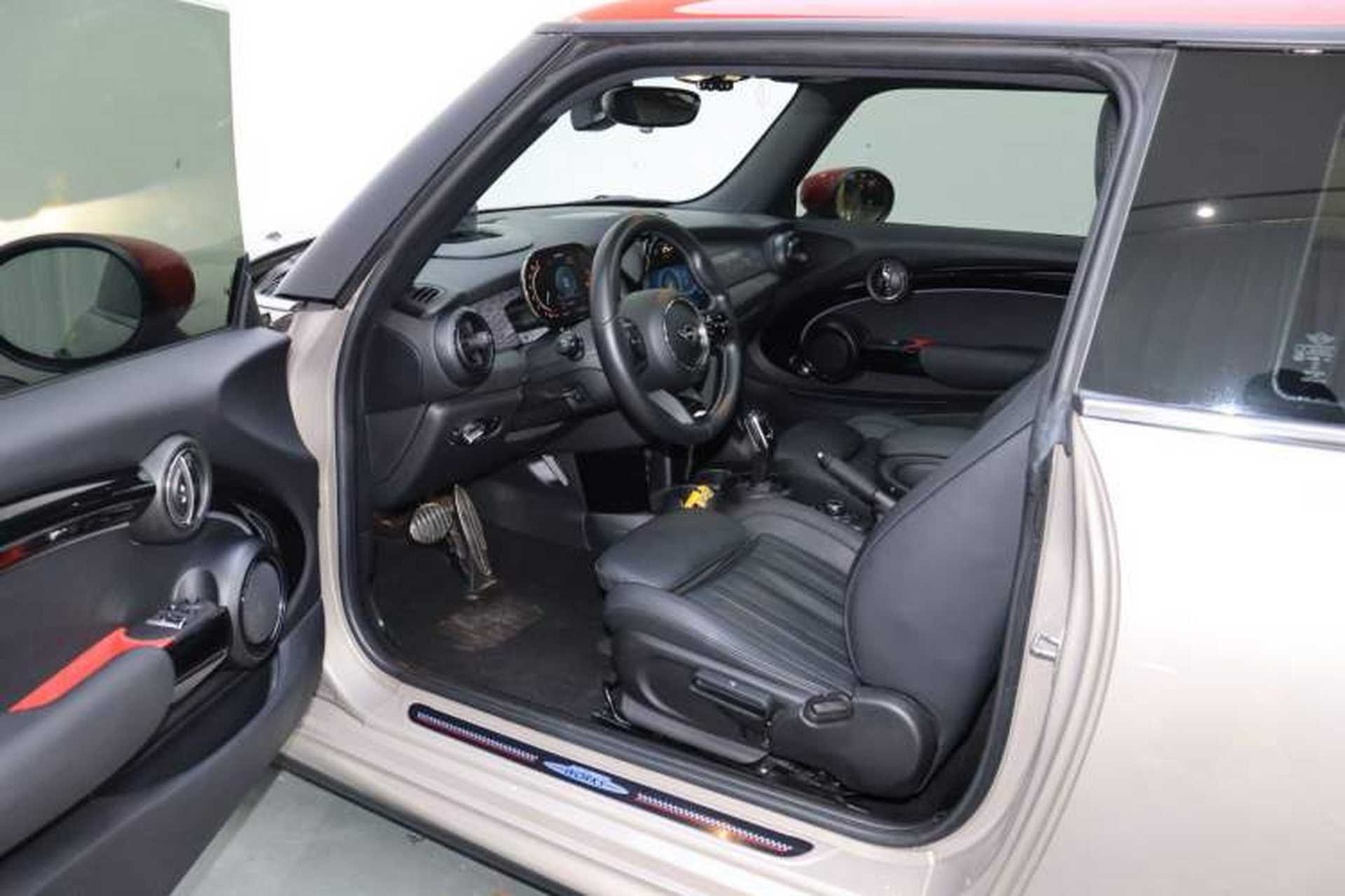 Used MINI JCW 2022 Refresh 2.0T JOHN COOPER WORKS ALL-IN Left Front Seat