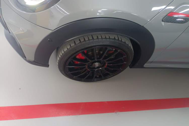 Used MINI JCW 2022 2.0T JOHN COOPER WORKS ALL-IN Left Front Wheel Hub
