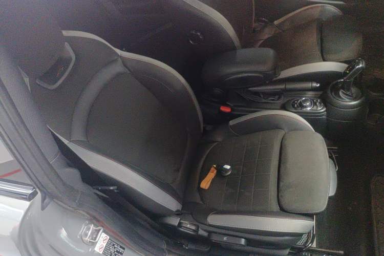 Used MINI JCW 2022 2.0T JOHN COOPER WORKS ALL-IN Right Front Seat