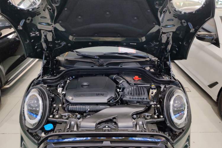Used MINI JCW 2022 2.0T JOHN COOPER WORKS ALL-IN Engine Bay
