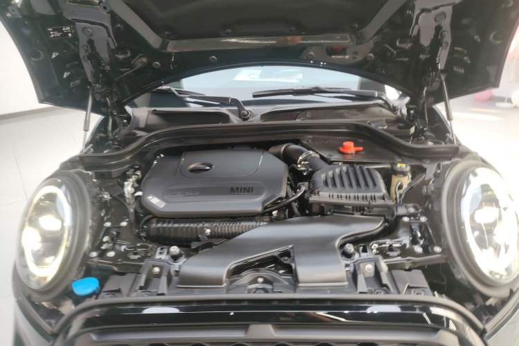 Used MINI JCW 2022 2.0T JOHN COOPER WORKS ALL-IN Engine Bay