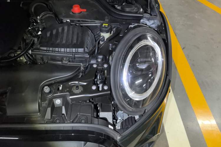 Used MINI JCW 2022 Refresh 2.0T JOHN COOPER WORKS ALL-IN Engine Bay Left