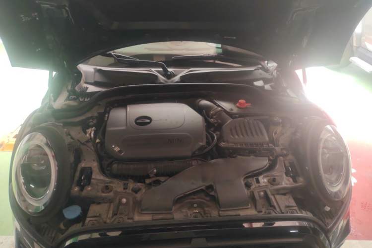 Used MINI JCW 2022 2.0T JOHN COOPER WORKS ALL-IN Engine Bay