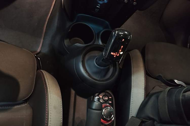 Used MINI JCW 2022 2.0T JOHN COOPER WORKS ALL-IN Gear Lever