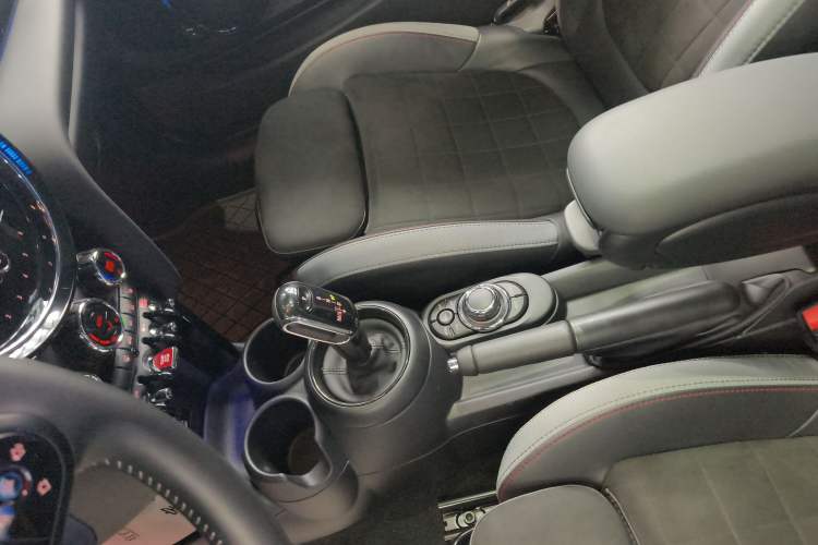 Used MINI JCW 2022 2.0T JOHN COOPER WORKS ALL-IN Gear Lever