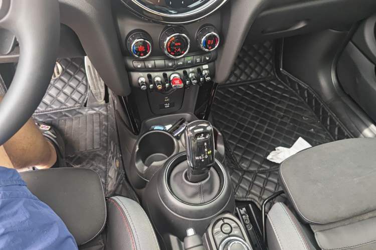 Used MINI JCW 2022 2.0T JOHN COOPER WORKS ALL-IN Gear Lever