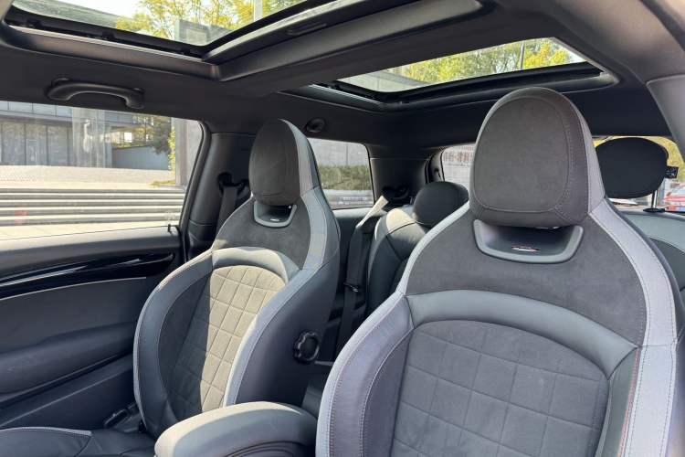 Used MINI JCW 2022 2.0T JOHN COOPER WORKS ALL-IN Headliner