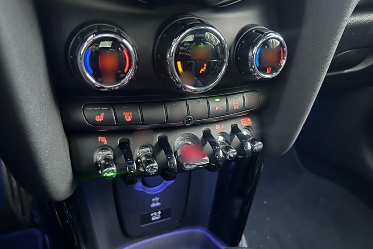 Used MINI JCW 2022 2.0T JOHN COOPER WORKS ALL-IN Interior 10