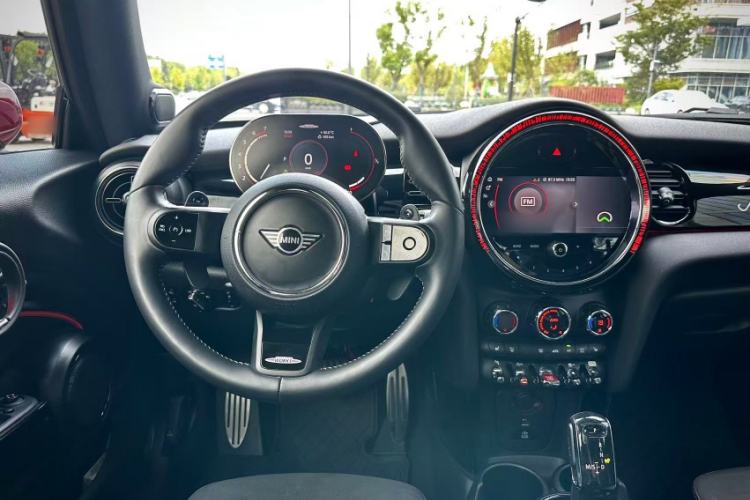 Used MINI JCW 2022 2.0T JOHN COOPER WORKS ALL-IN Interior 13