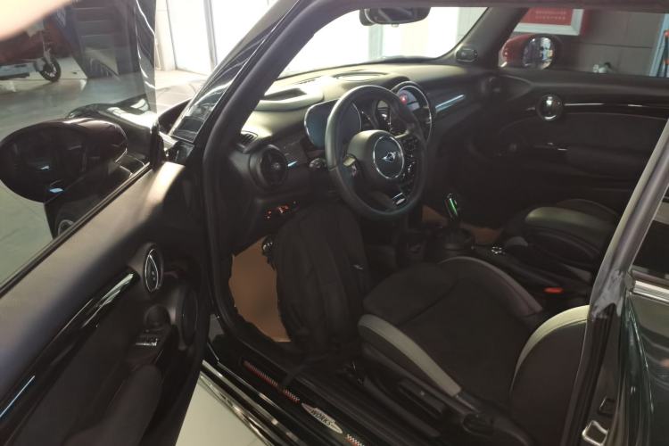 Used MINI JCW 2022 2.0T JOHN COOPER WORKS ALL-IN Interior 3