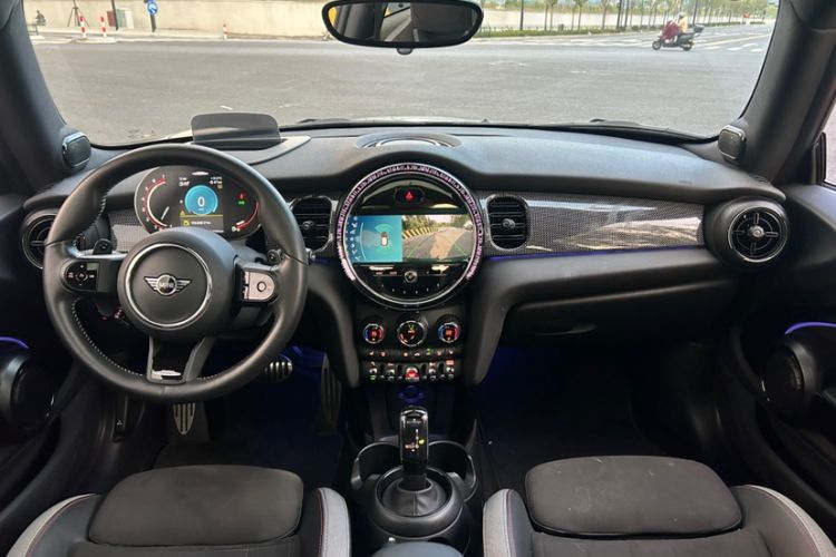 Used MINI JCW 2022 2.0T JOHN COOPER WORKS ALL-IN Interior 3