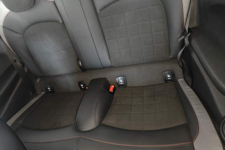 Used MINI JCW 2022 2.0T JOHN COOPER WORKS ALL-IN Interior 4