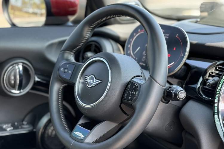 Used MINI JCW 2022 2.0T JOHN COOPER WORKS ALL-IN Interior 5