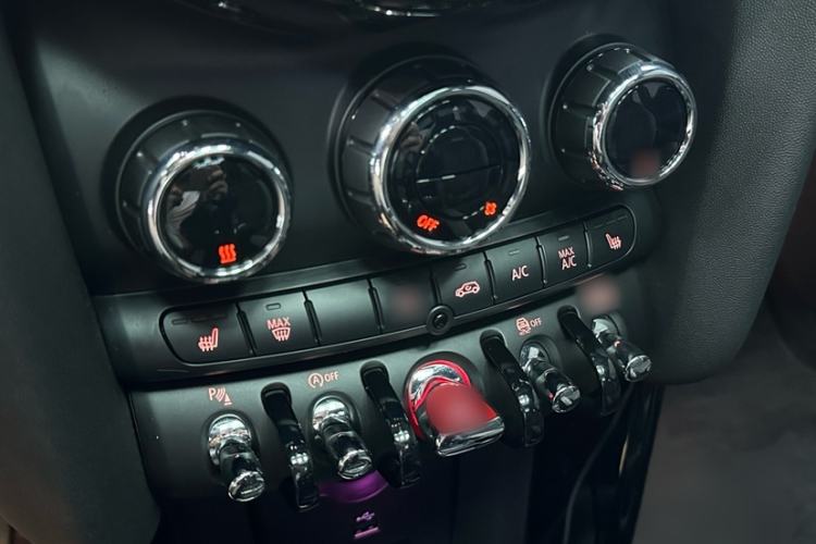 Used MINI JCW 2022 2.0T JOHN COOPER WORKS ALL-IN Interior 5