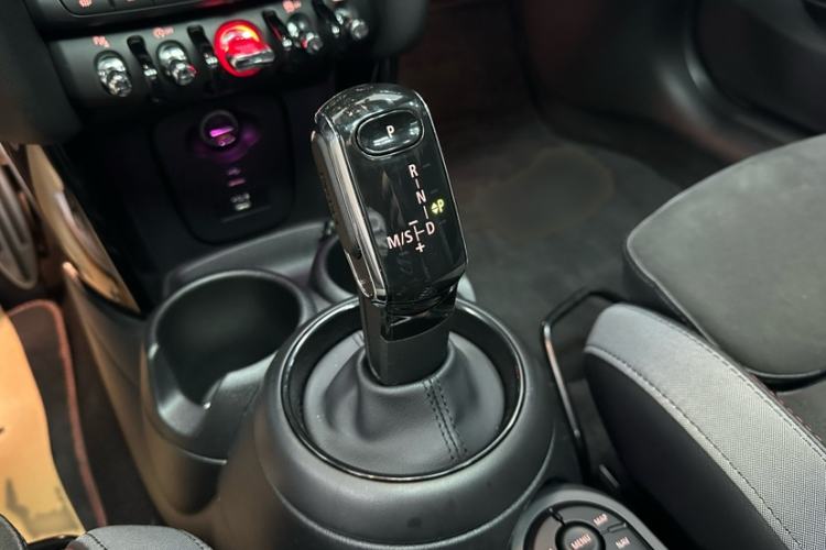 Used MINI JCW 2022 2.0T JOHN COOPER WORKS ALL-IN Interior 6